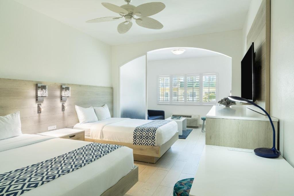luxury Turks and Caicos Vacation Hotels