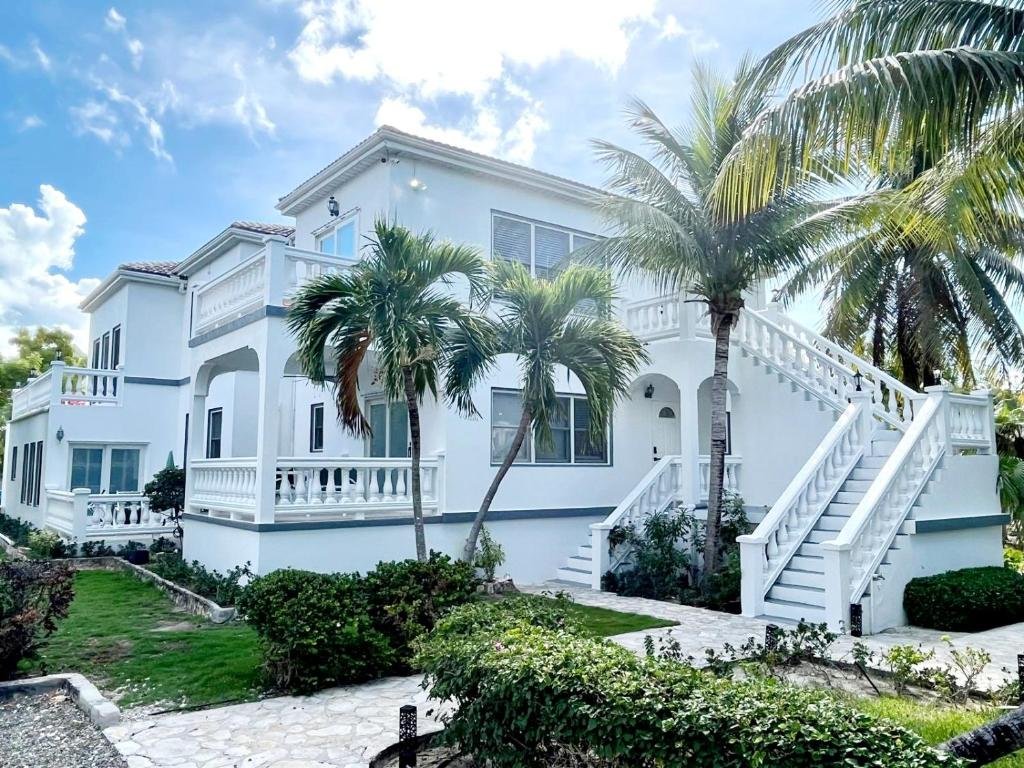 Turks and Caicos Villas STARFISH SUITES