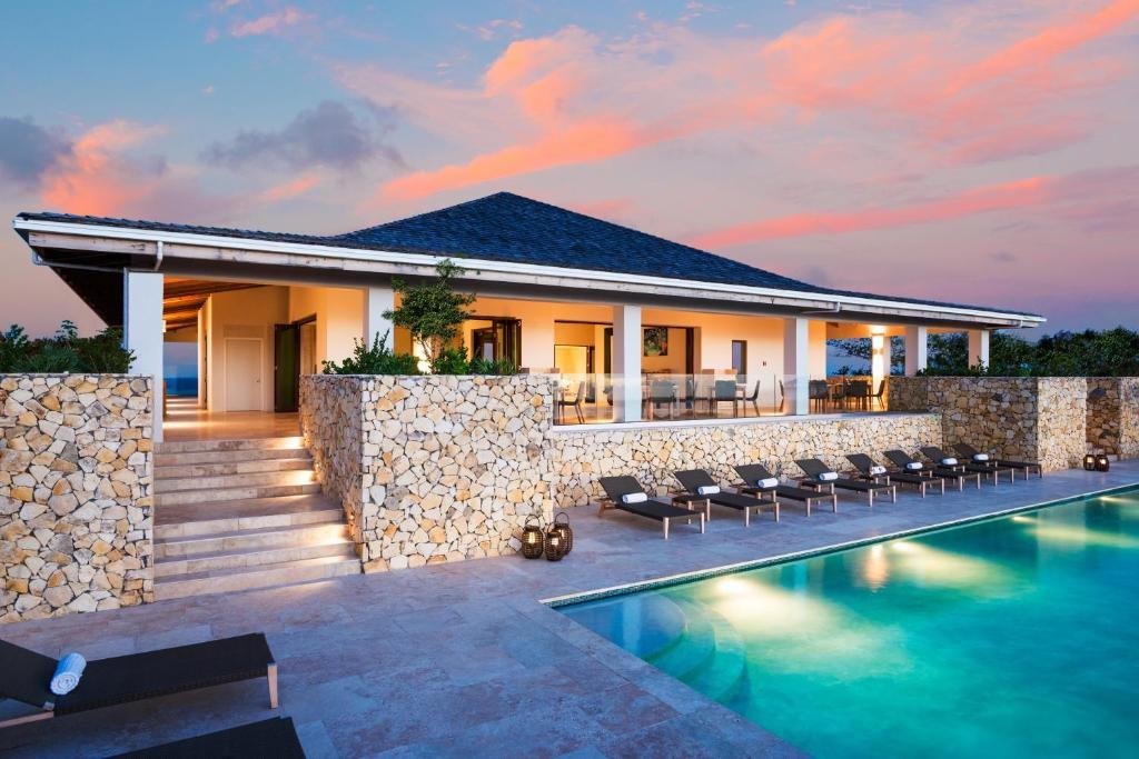 Turks and Caicos Luxury Villas SAILROCK SOUTH CAICOS